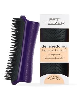 Pet Teezer De-shedding Brush stor
